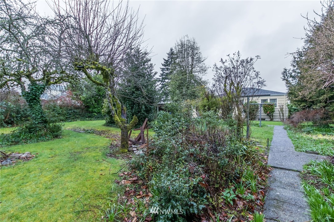 1104 17th Avenue , -9124