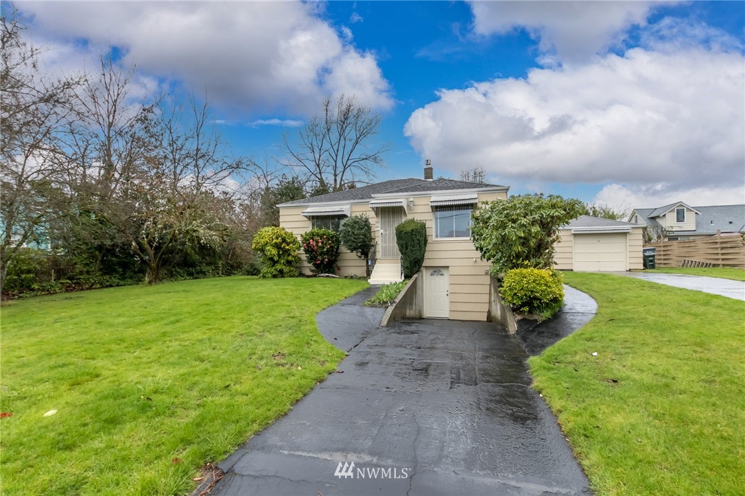 1104 17th Avenue , -9124