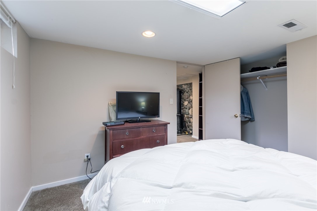 1104 17th Avenue , -9124