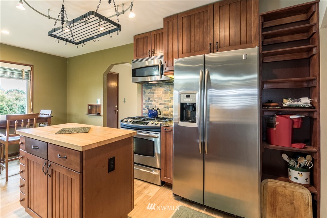 1104 17th Avenue , -9124