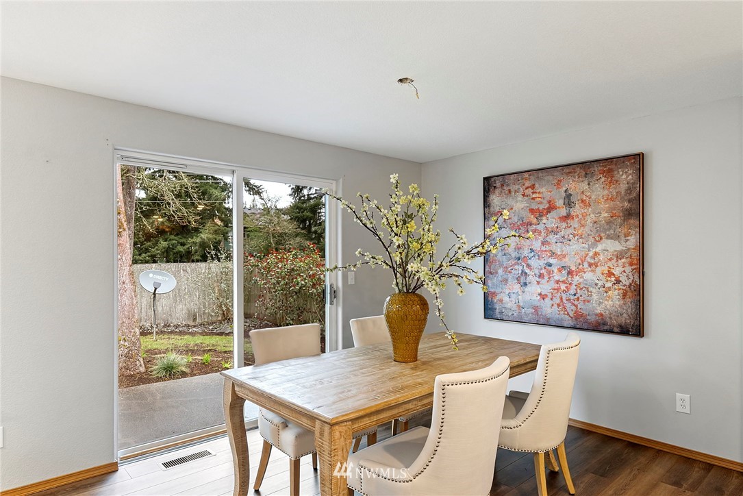 5917 Danials Loop SE