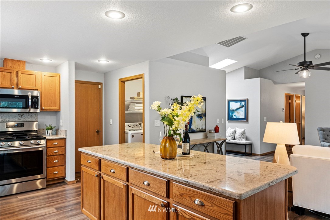 5917 Danials Loop SE