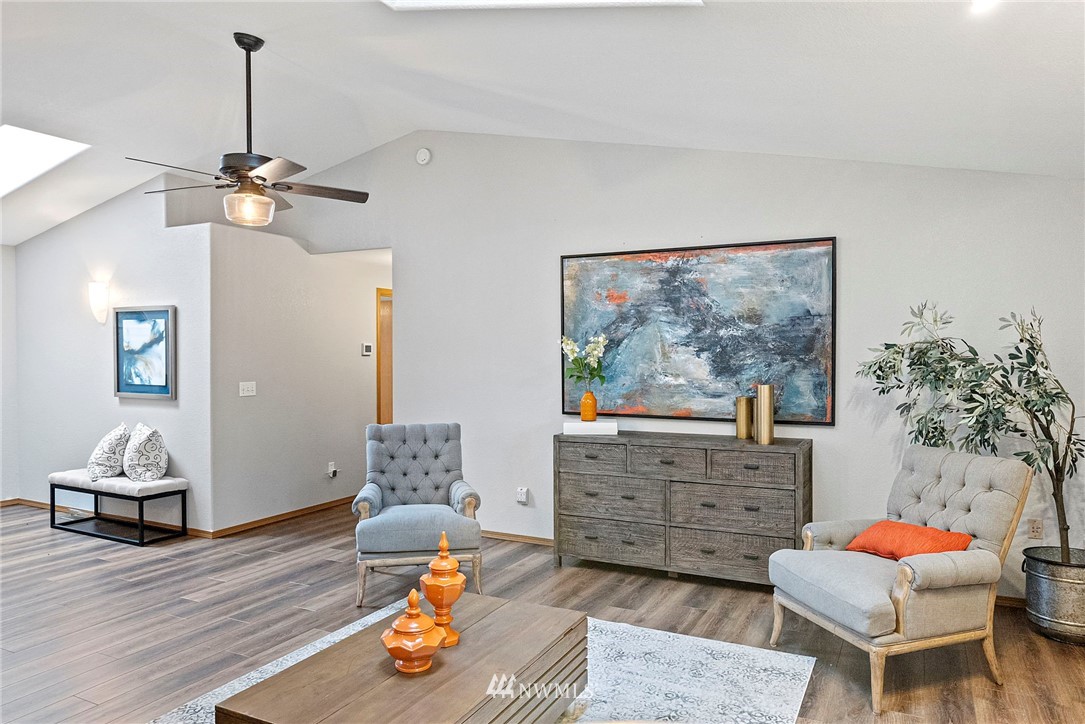 5917 Danials Loop SE