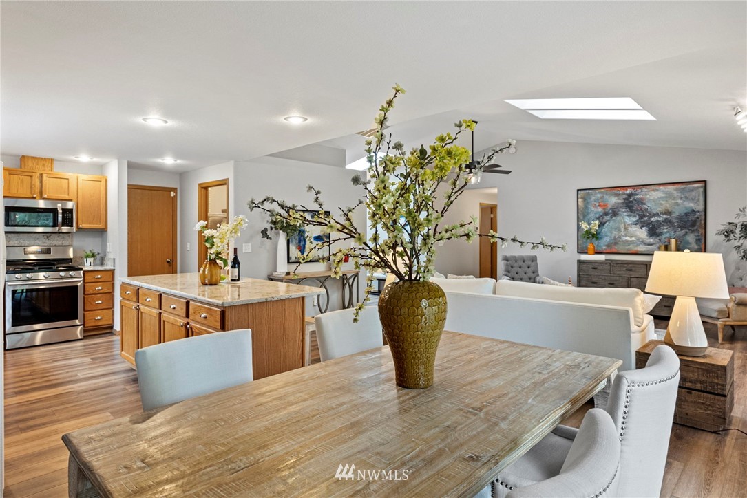 5917 Danials Loop SE