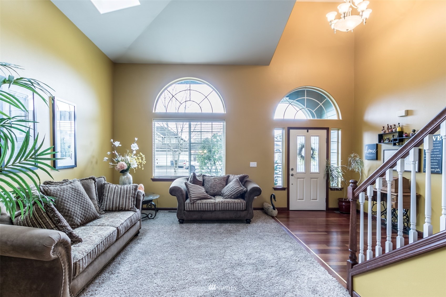 1514 Daffodil Avenue NE