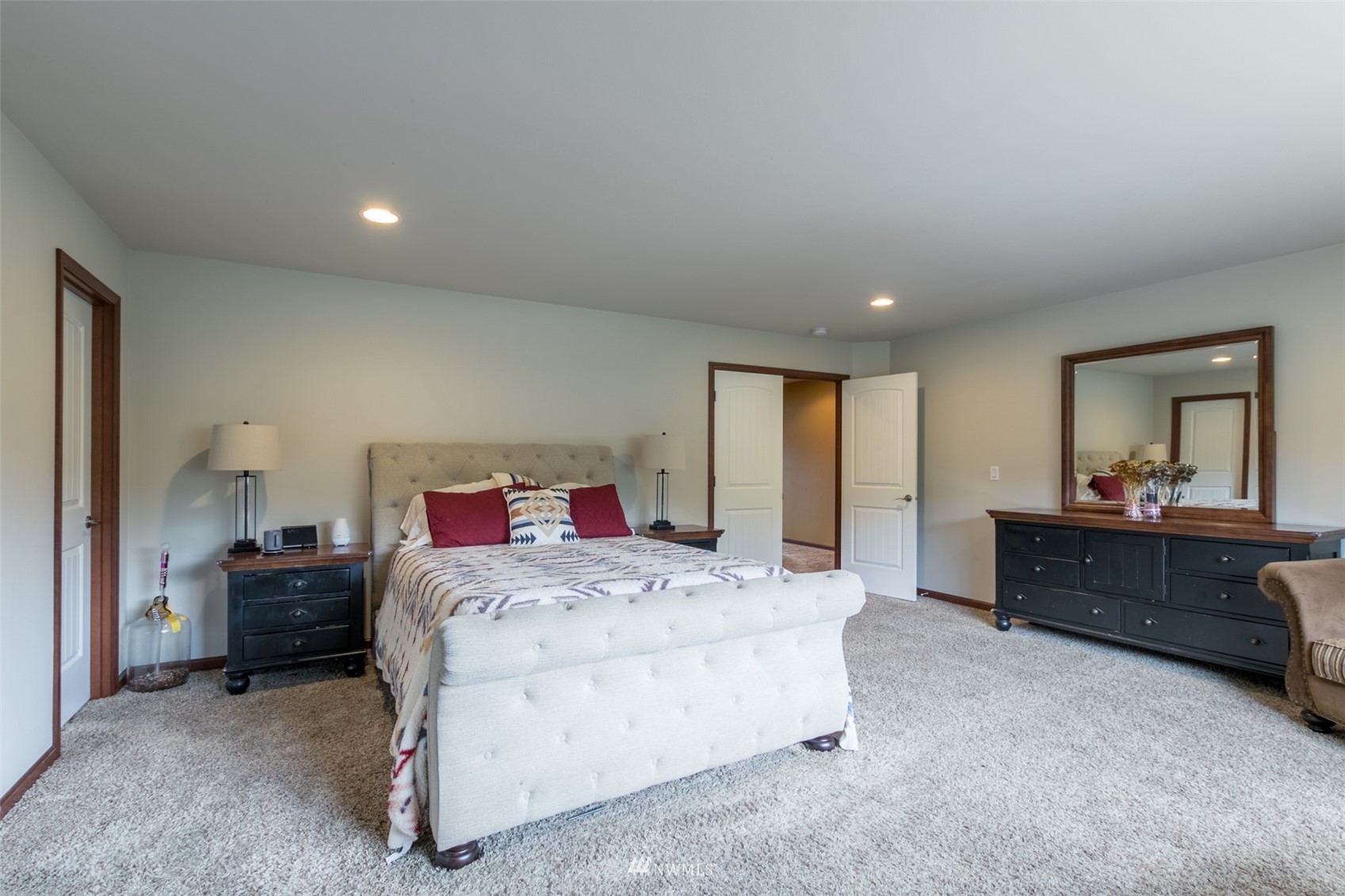 1514 Daffodil Avenue NE