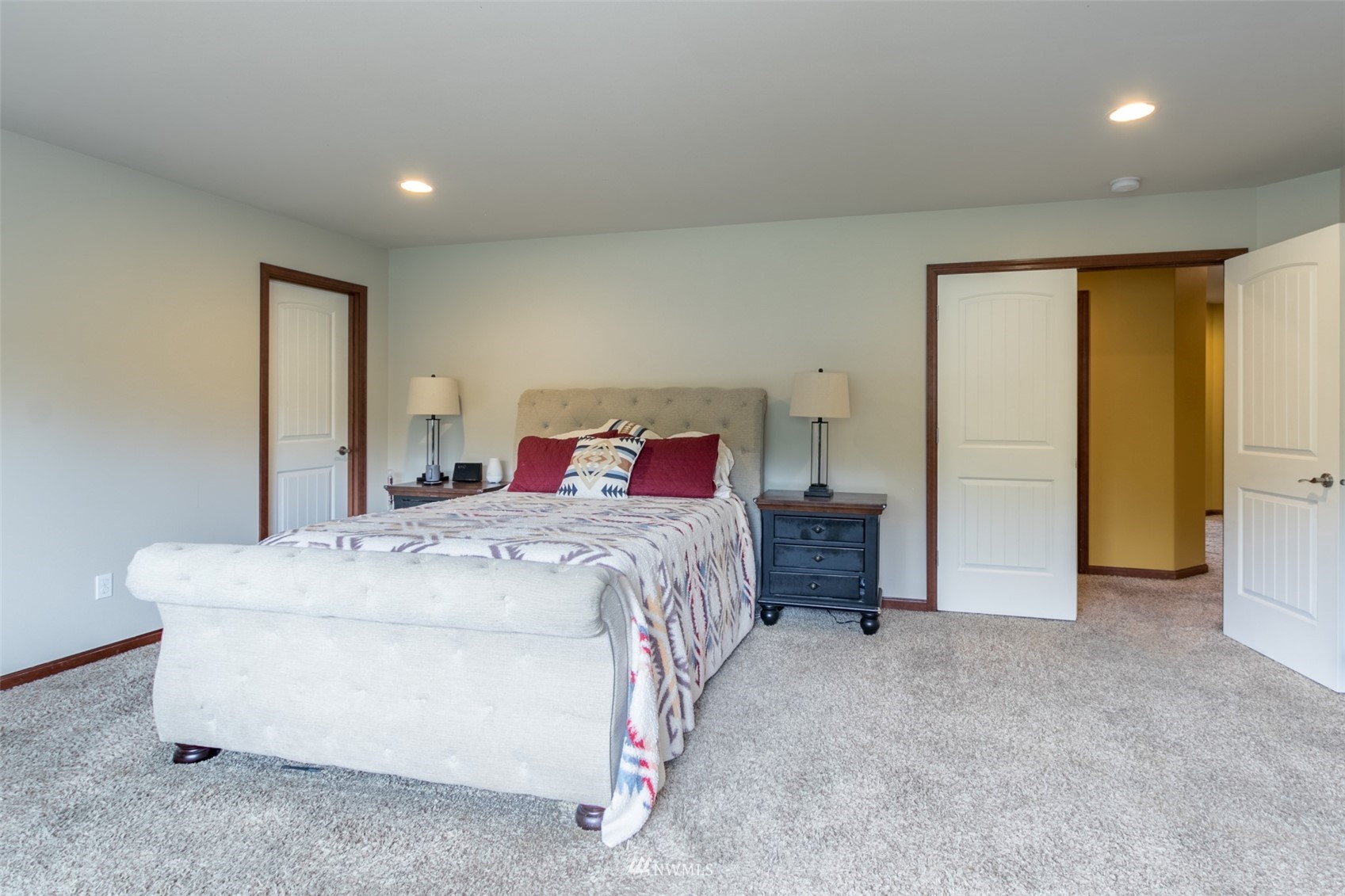 1514 Daffodil Avenue NE