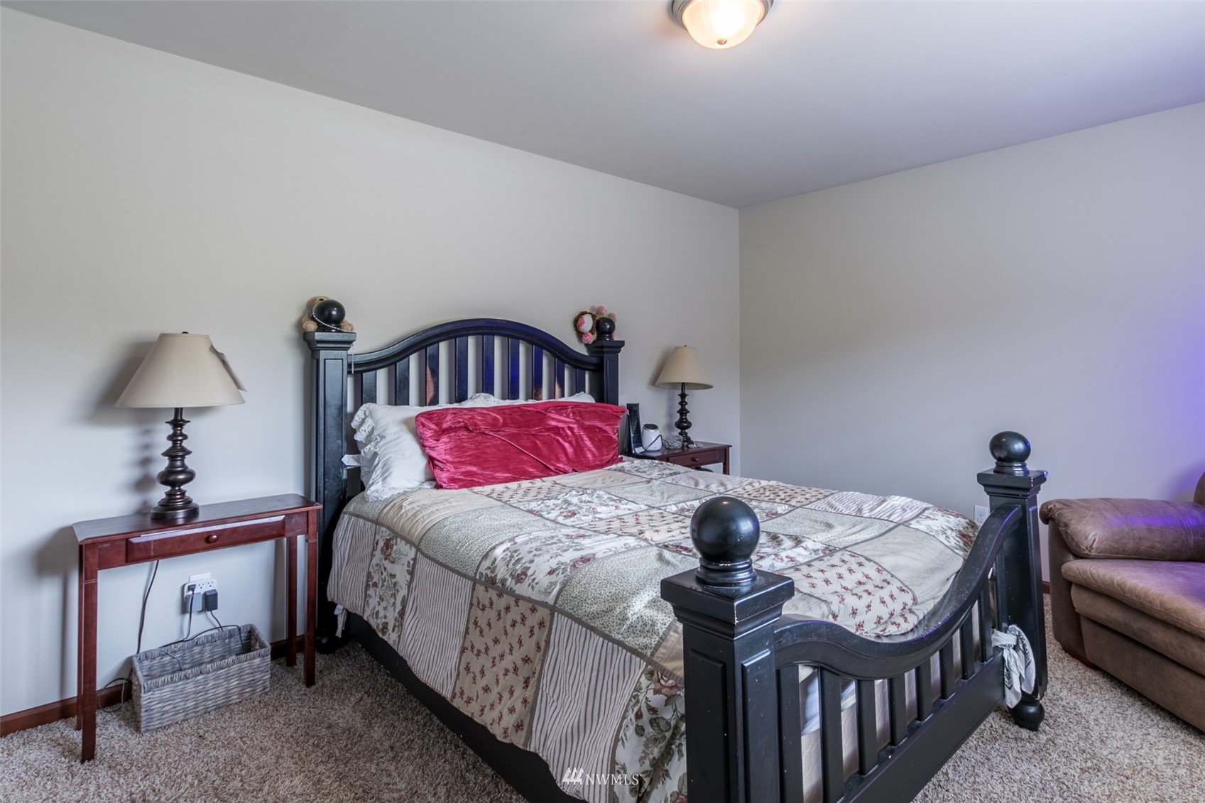 1514 Daffodil Avenue NE