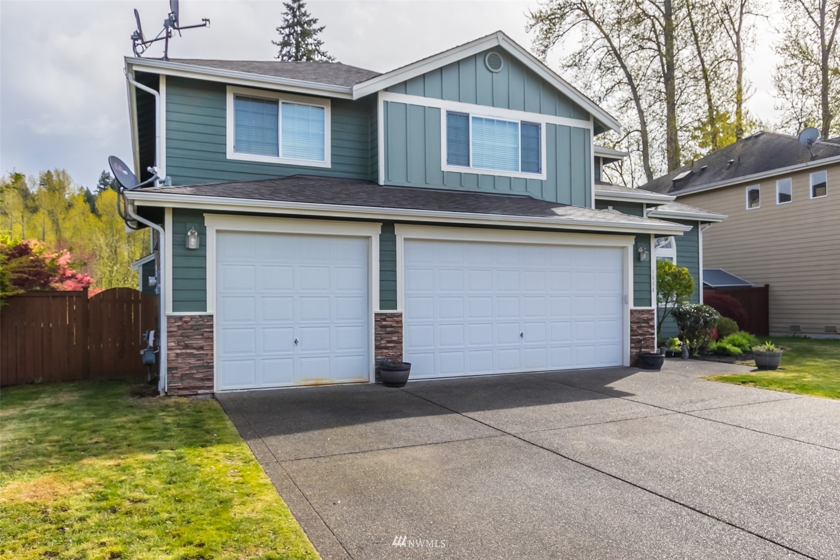 1514 Daffodil Avenue NE