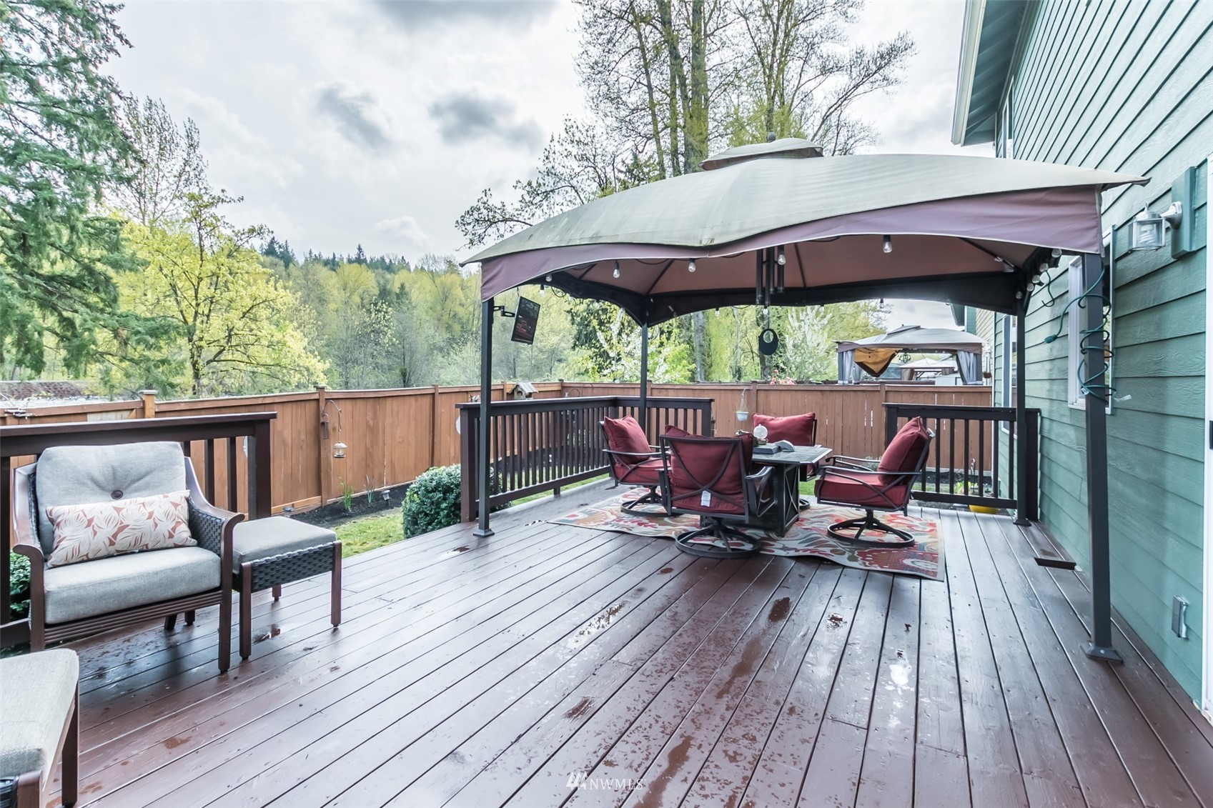 1514 Daffodil Avenue NE