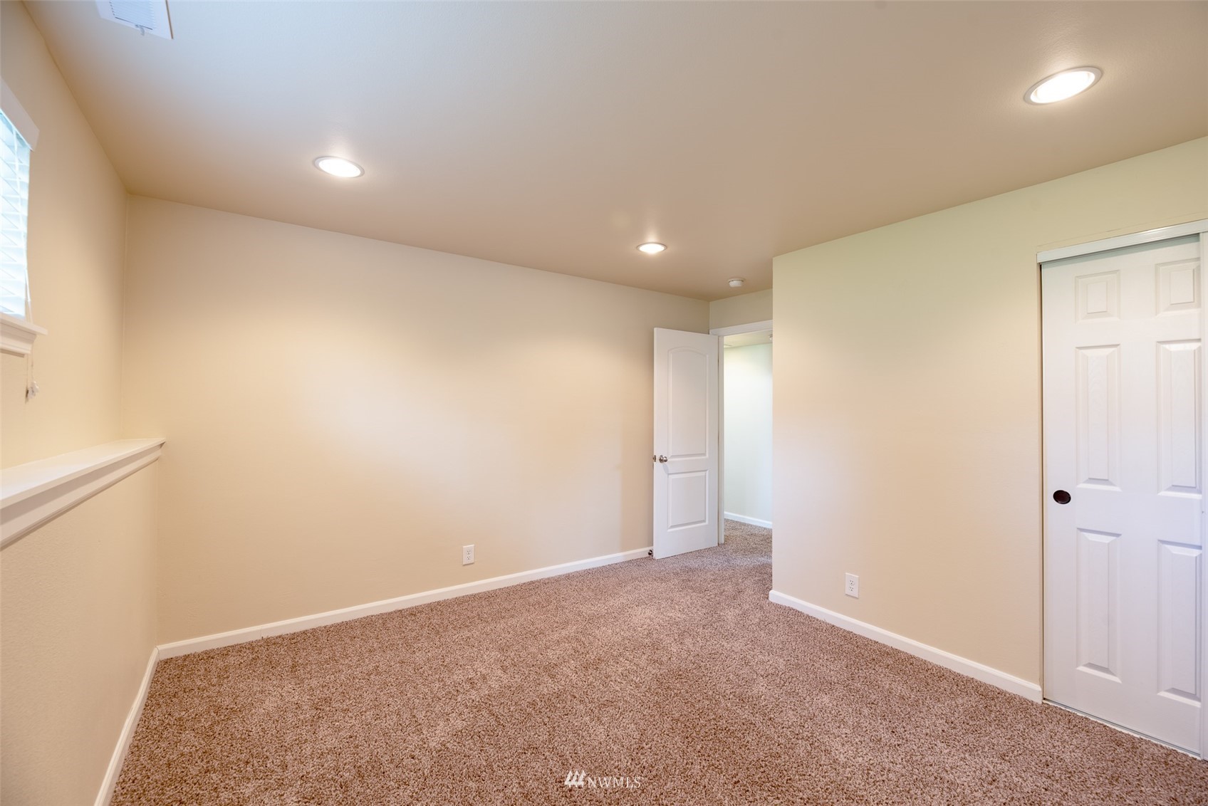 2622 Greenlawn Street SE