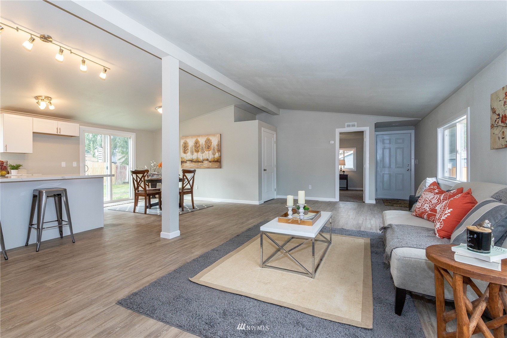 19010 82nd Avenue E