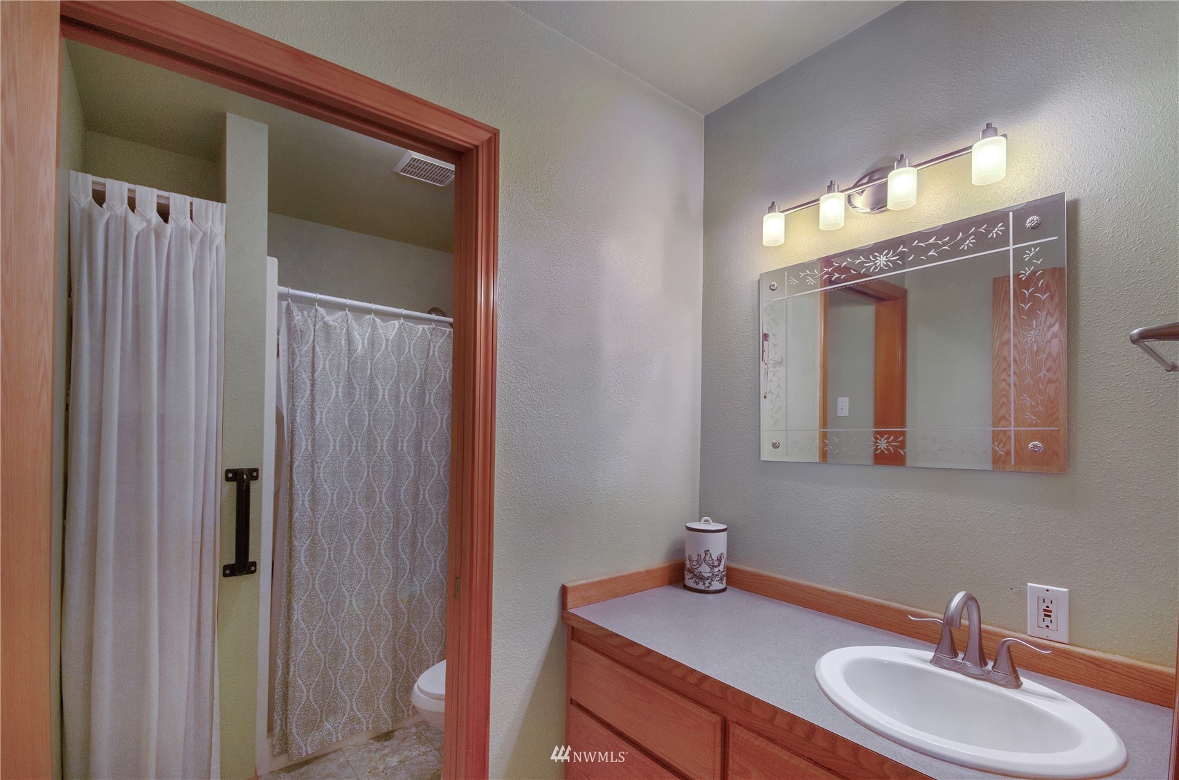 14836 Rainier Ridge Avenue SE