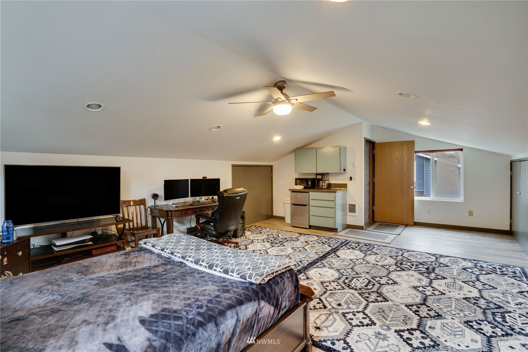 4324 Brookdale Road E