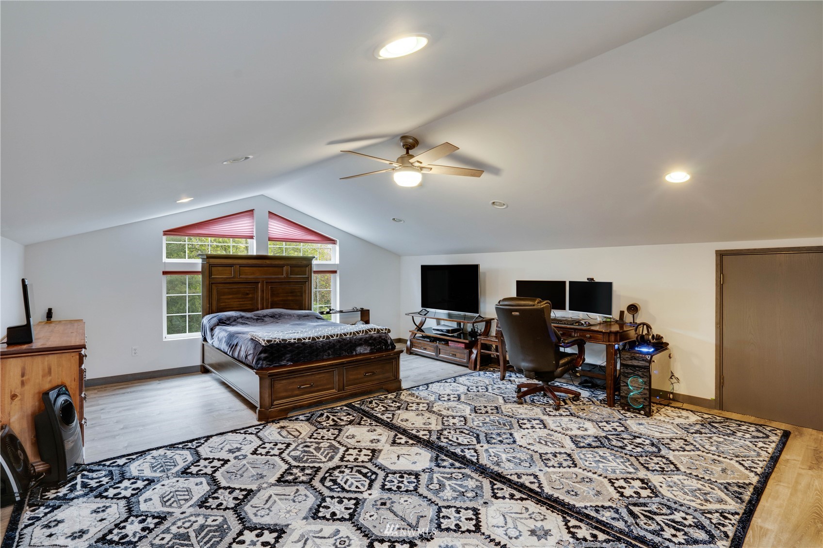 4324 Brookdale Road E