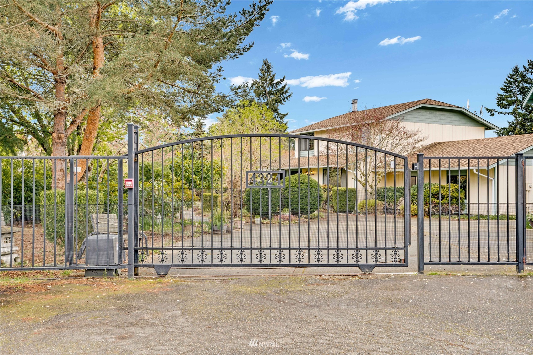 4324 Brookdale Road E