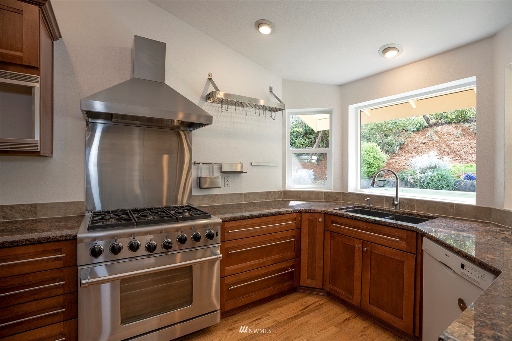 8220 42nd Street W