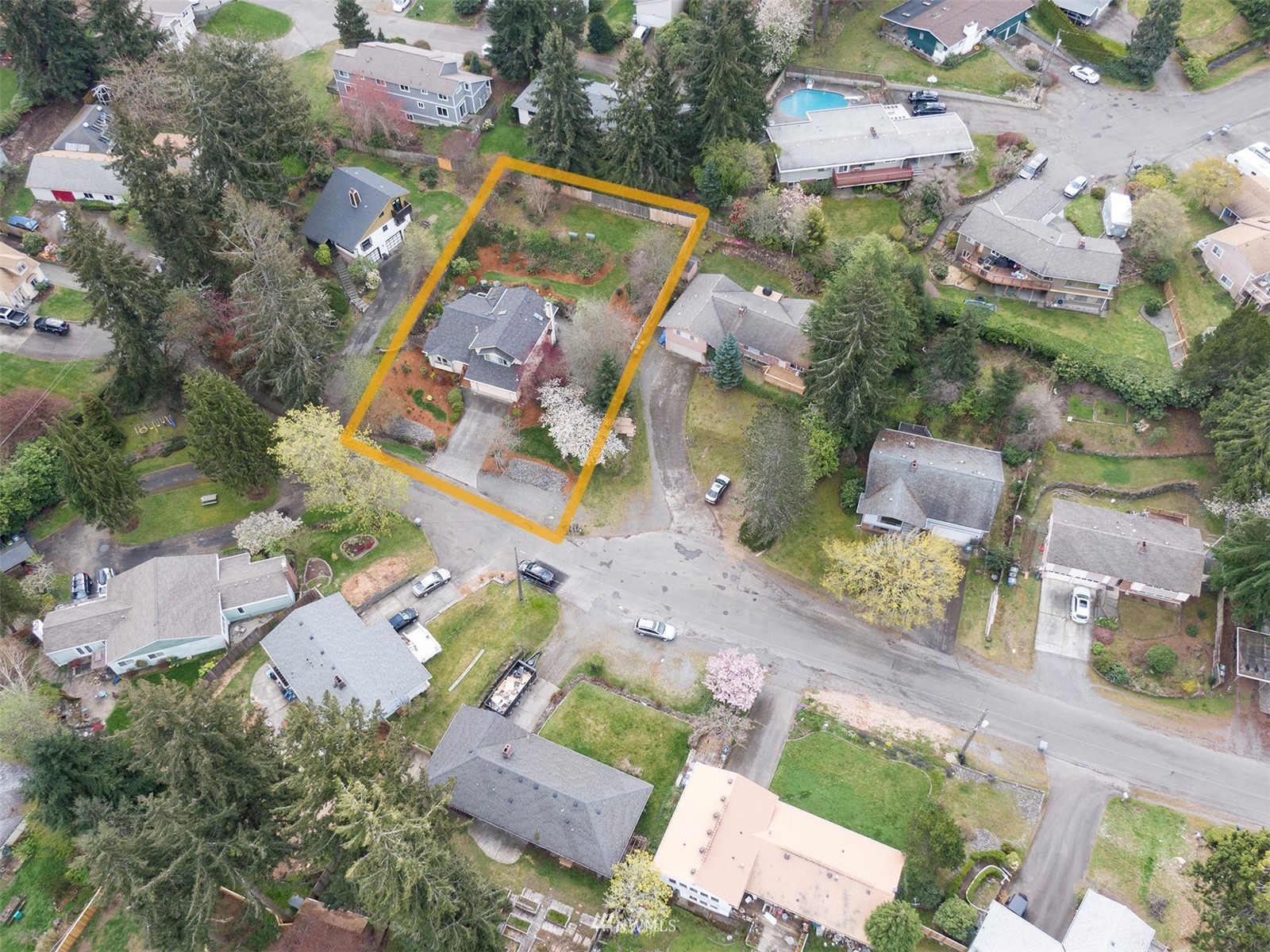 8220 42nd Street W
