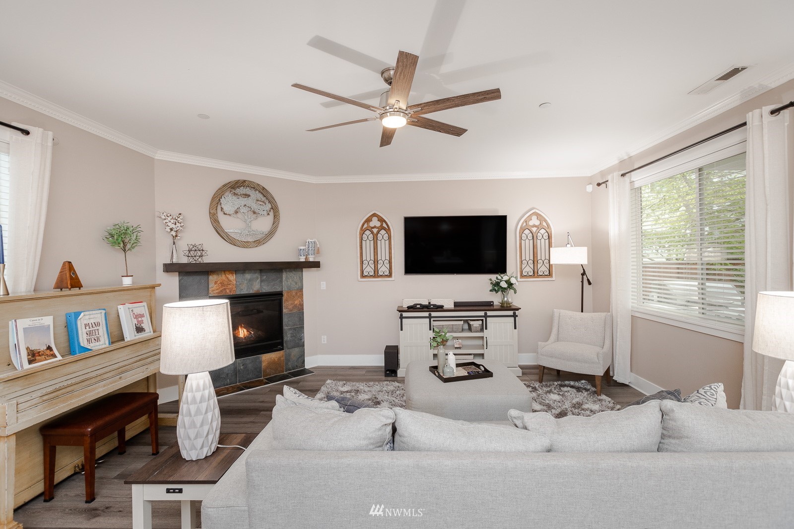 1050 Bell Hill Place