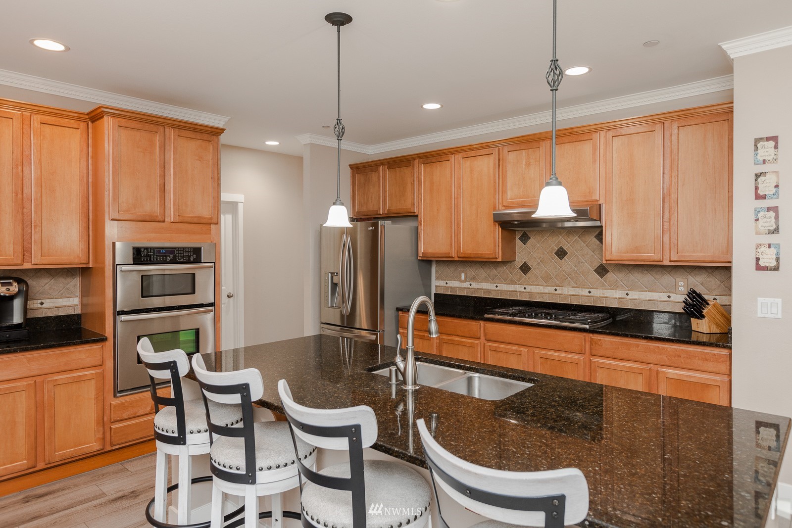 1050 Bell Hill Place