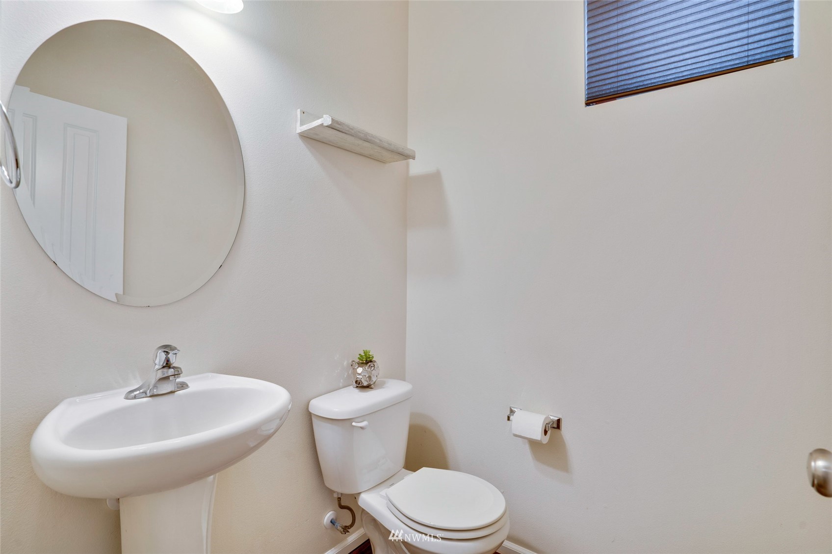 7021 Raptor Avenue NE