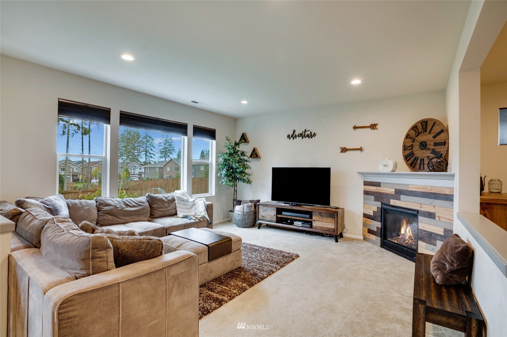 7021 Raptor Avenue NE