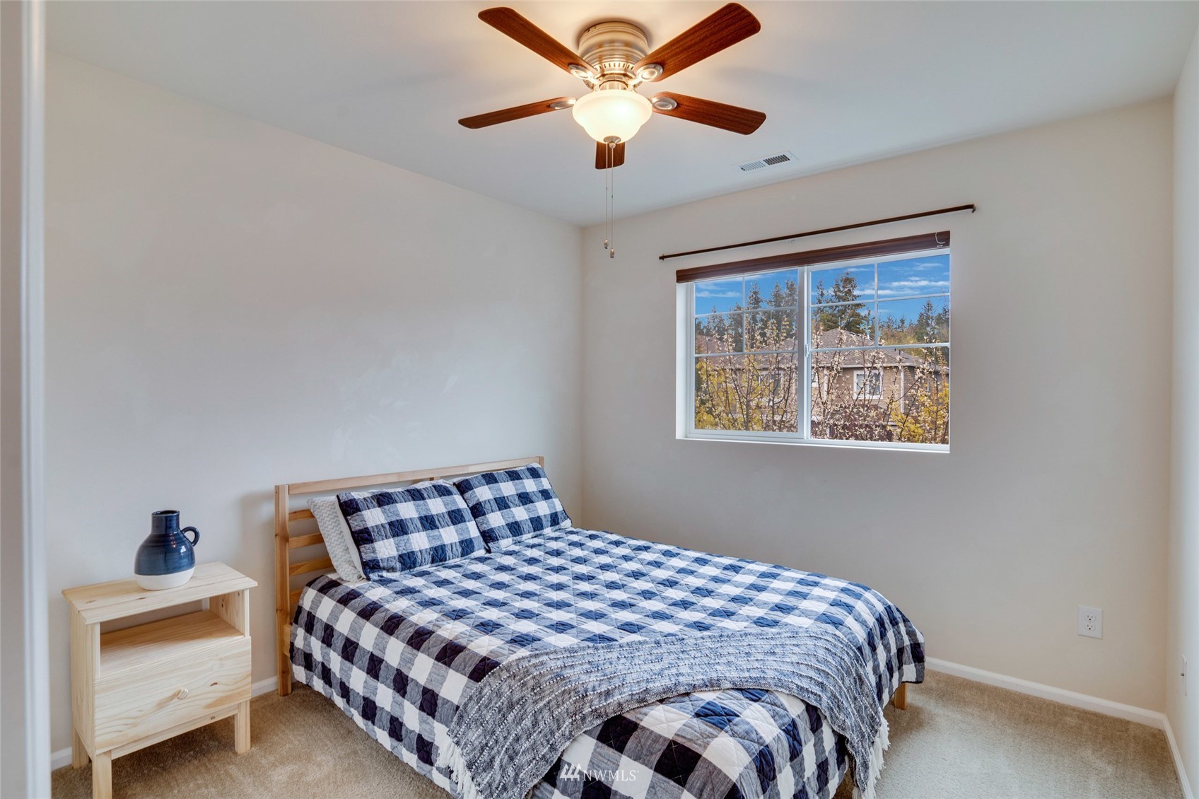 7021 Raptor Avenue NE