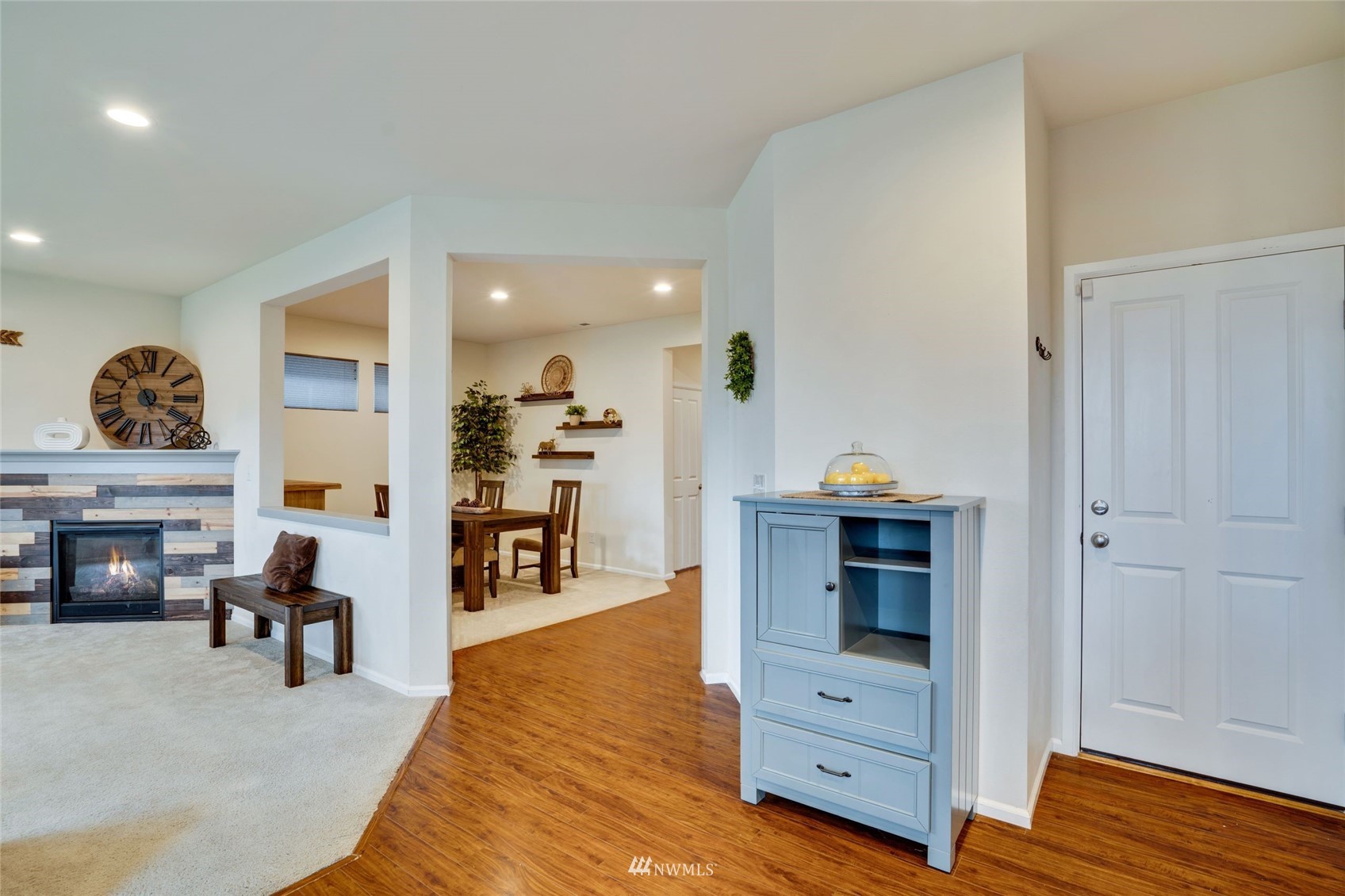 7021 Raptor Avenue NE