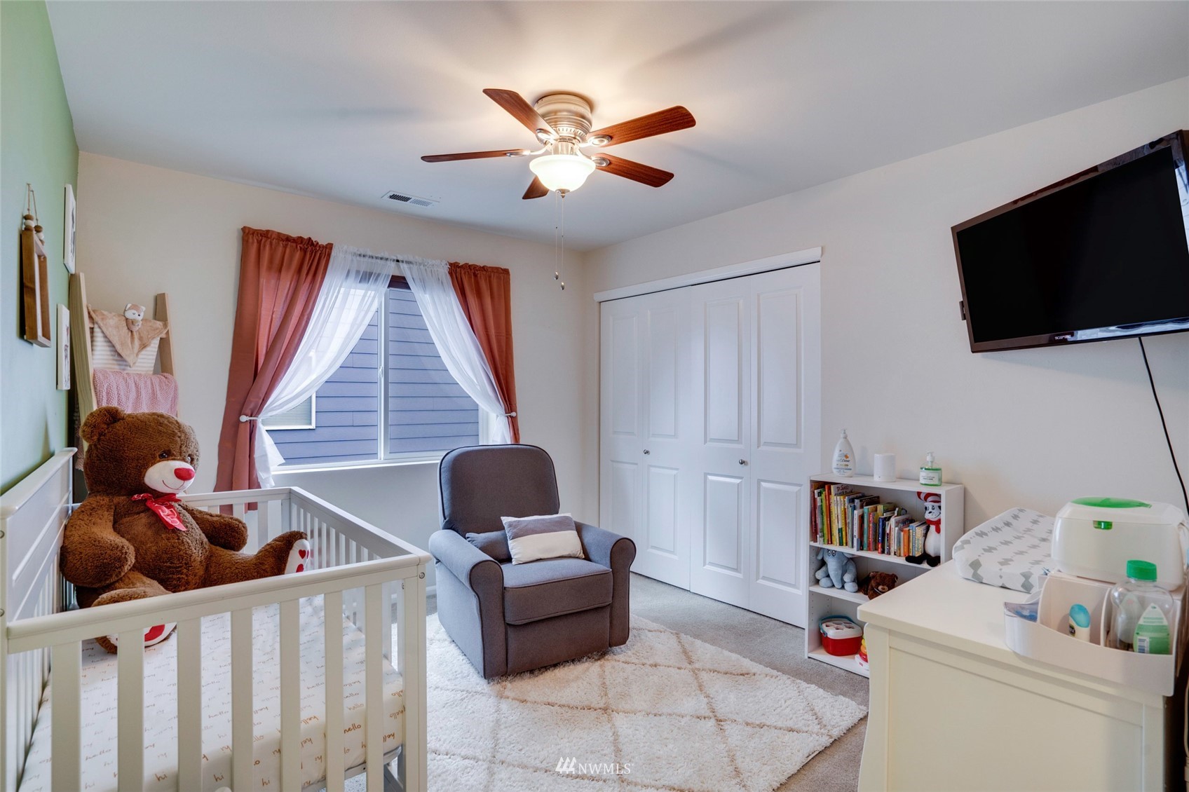 7021 Raptor Avenue NE