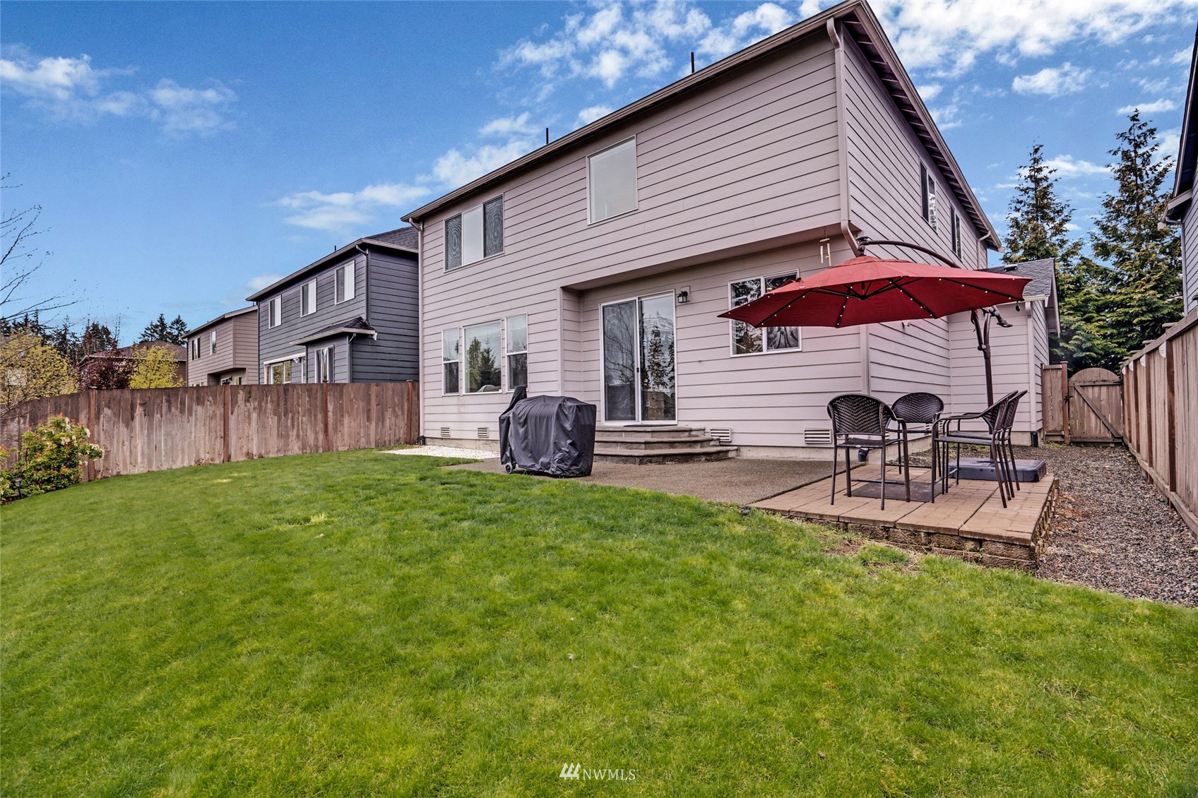 7021 Raptor Avenue NE