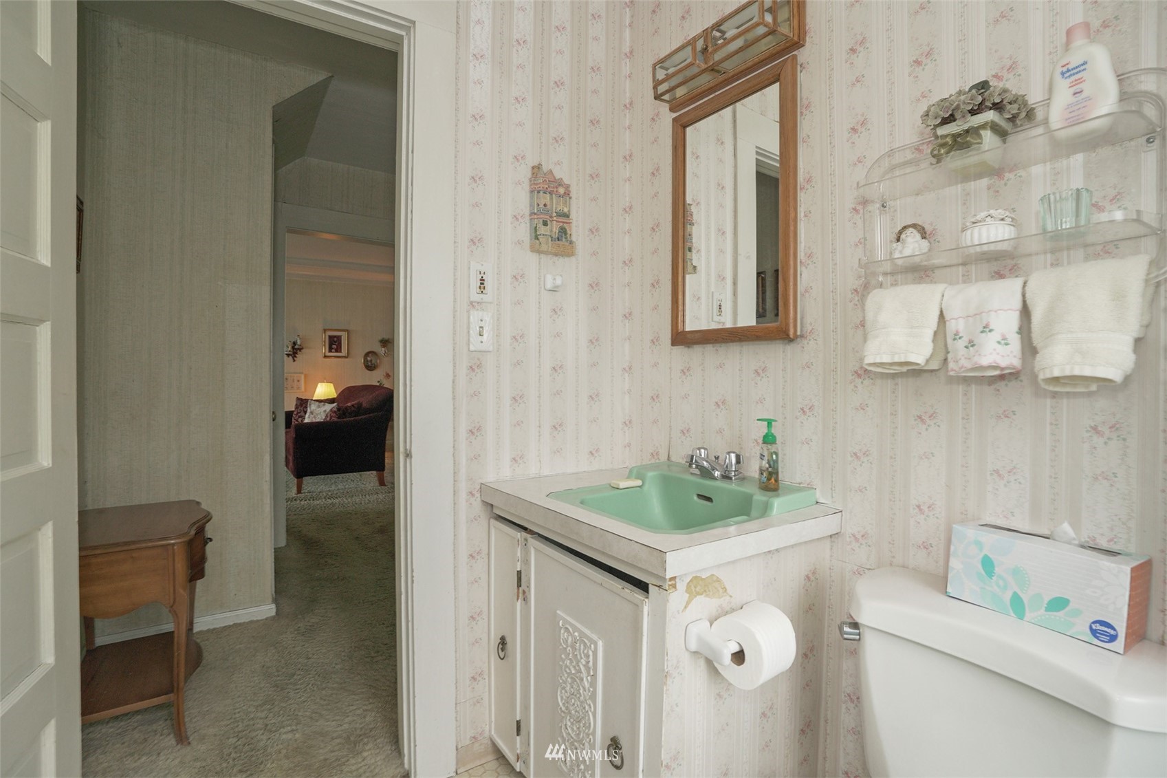 2235 Day Island Boulevard W