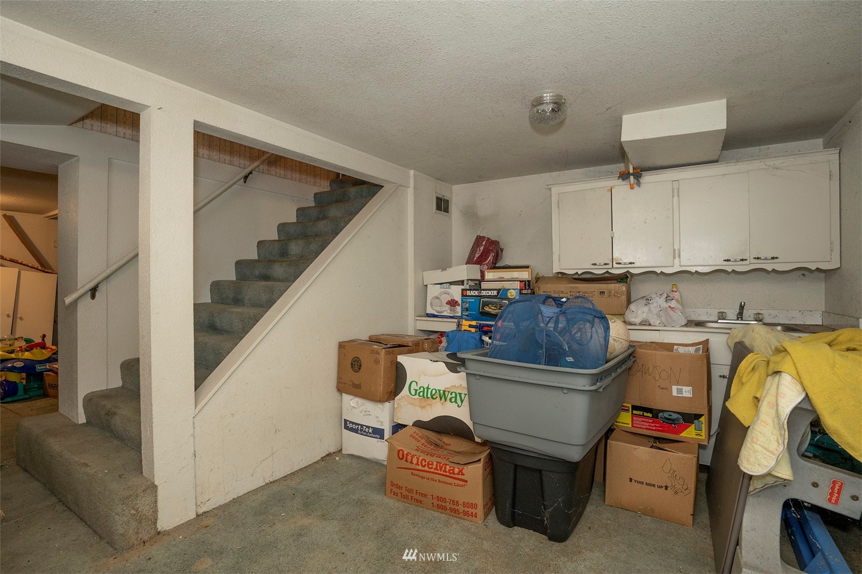 2235 Day Island Boulevard W