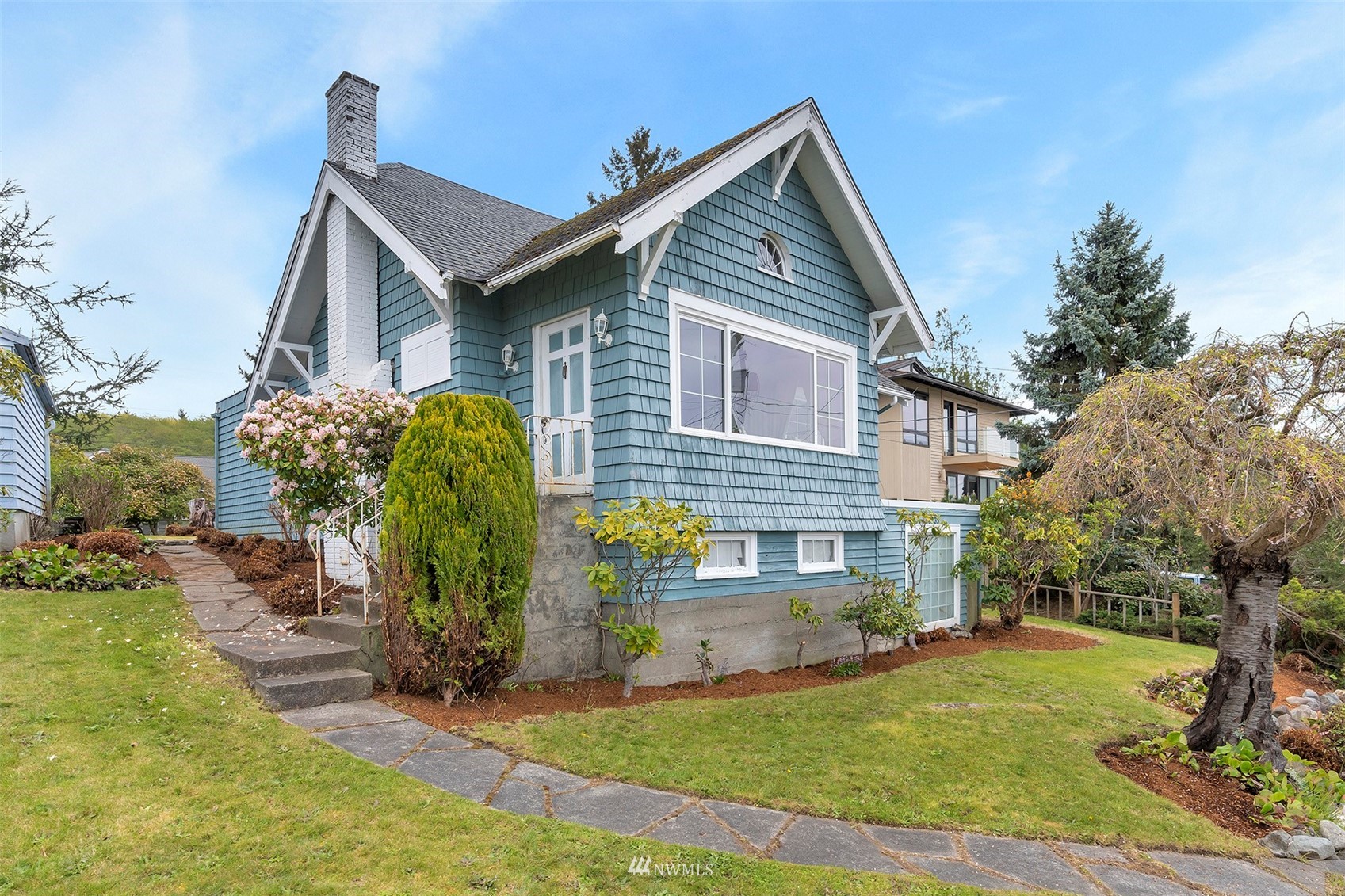 2235 Day Island Boulevard W