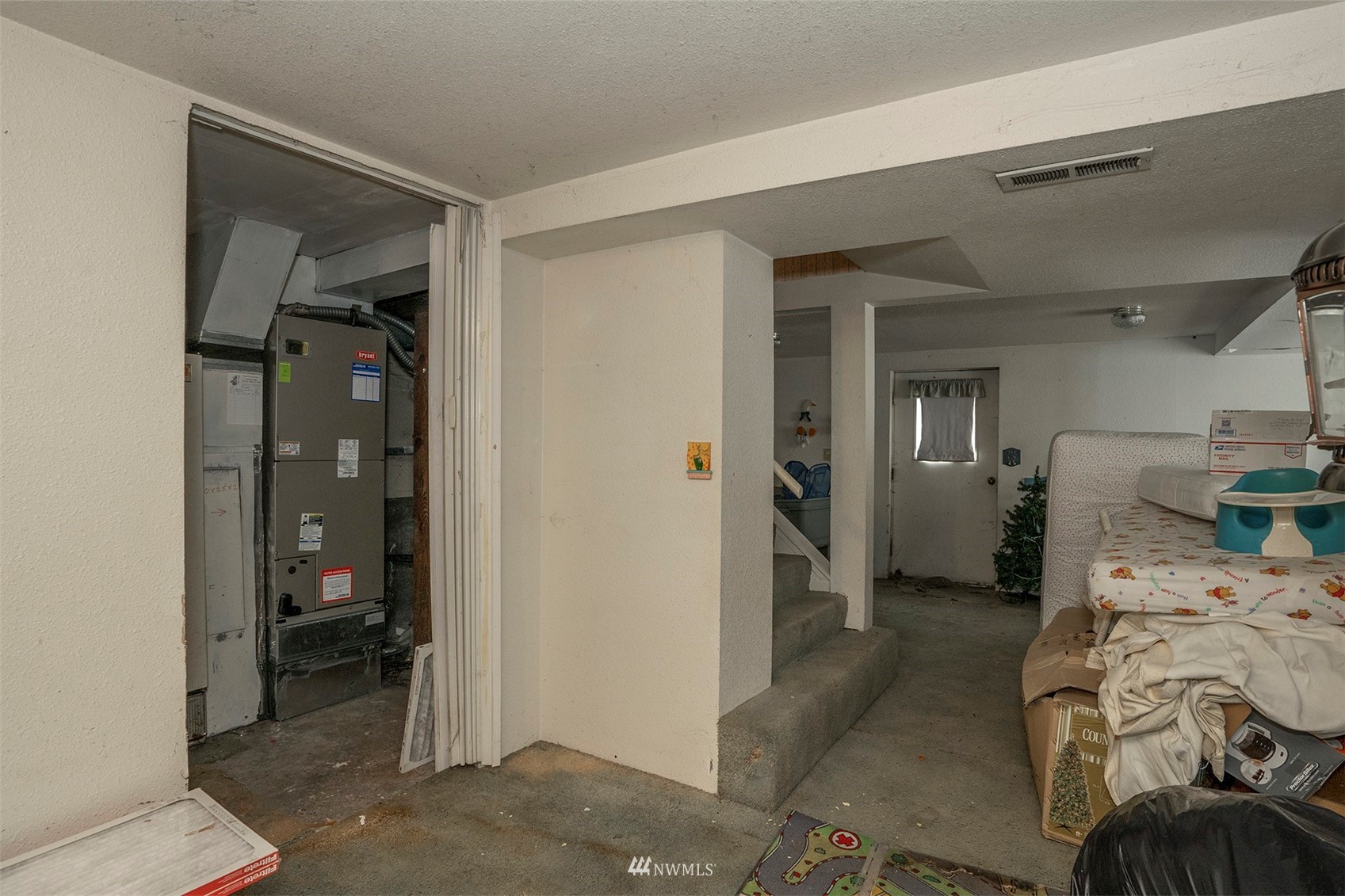 2235 Day Island Boulevard W