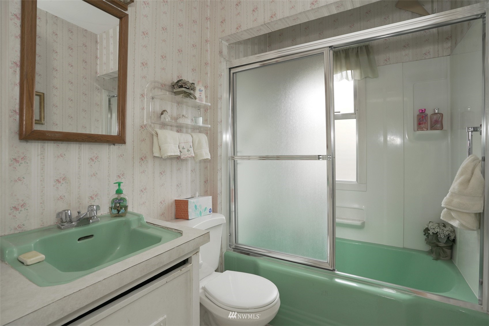 2235 Day Island Boulevard W