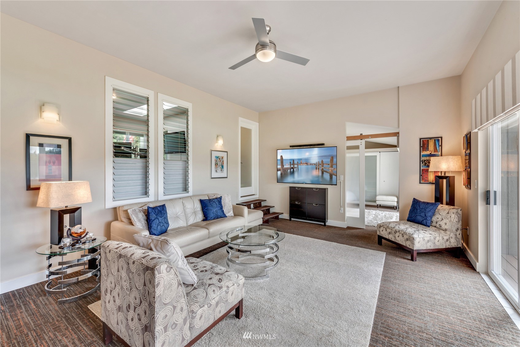 10516 Lakeshore Drive