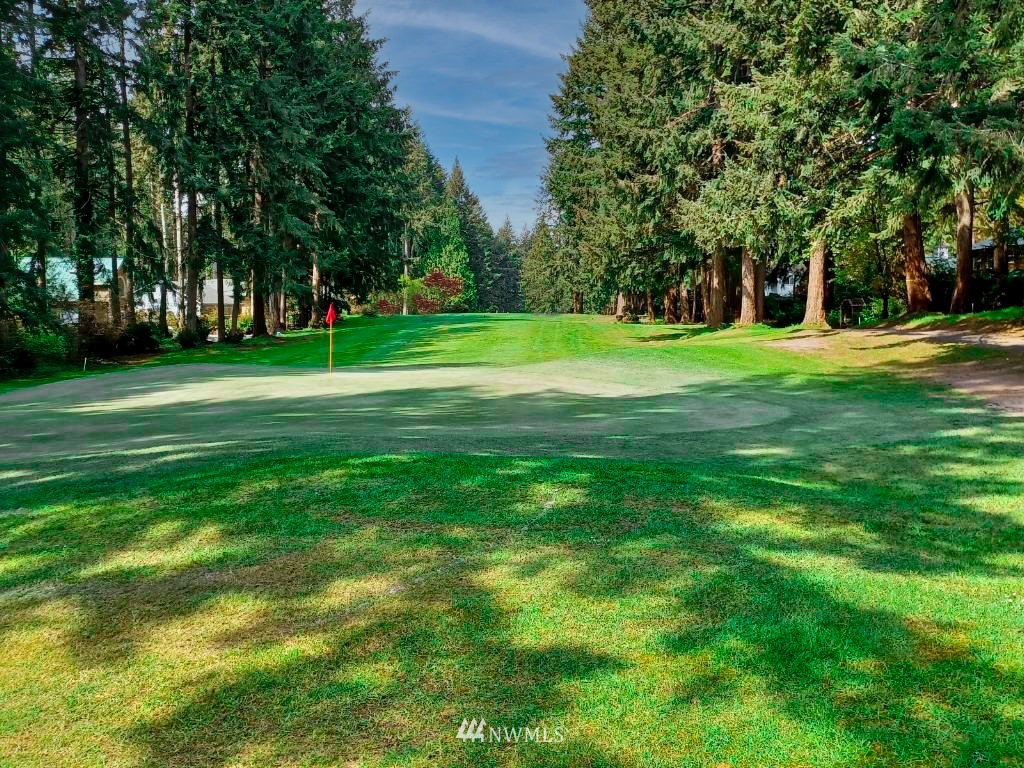 10516 Lakeshore Drive