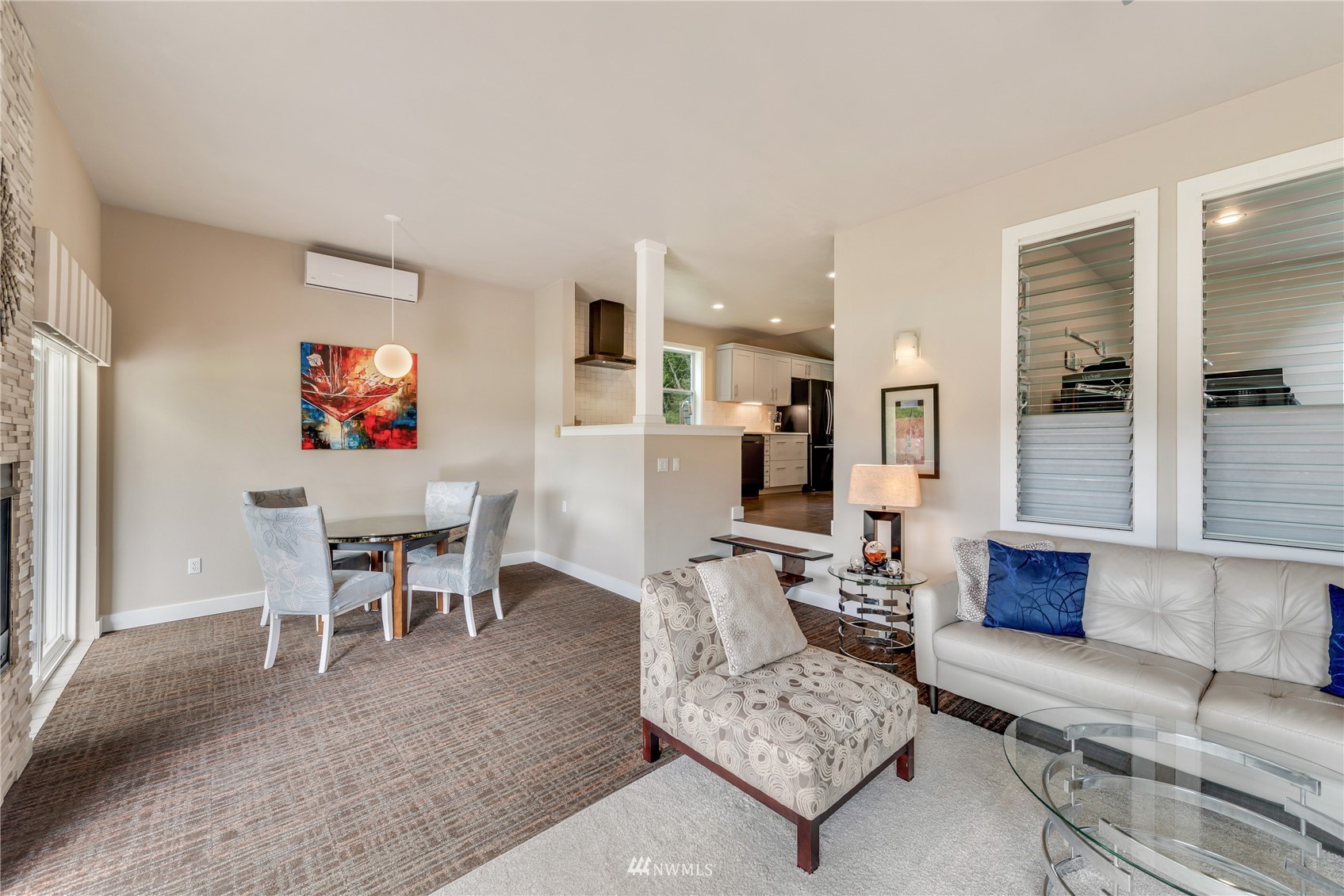 10516 Lakeshore Drive