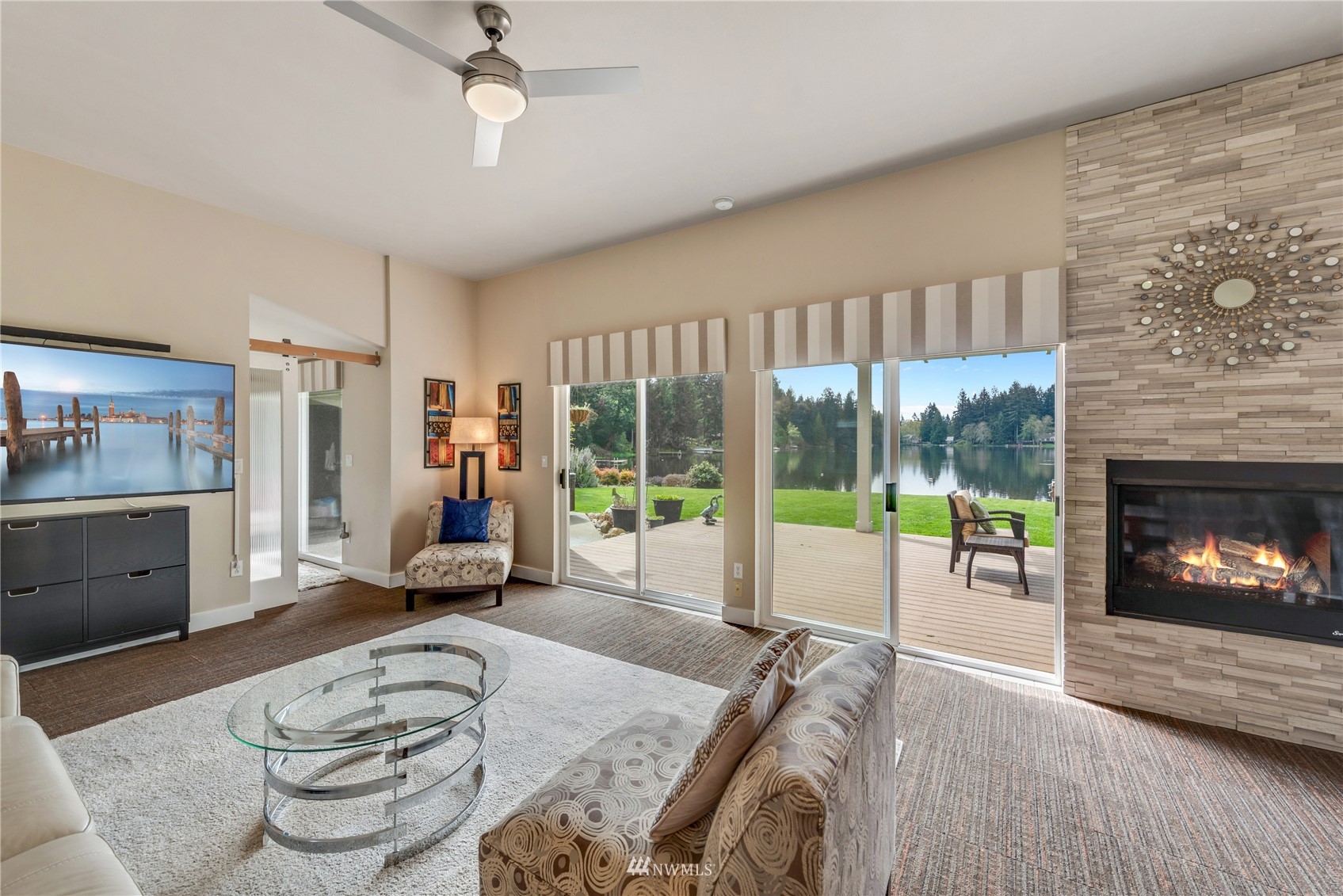 10516 Lakeshore Drive