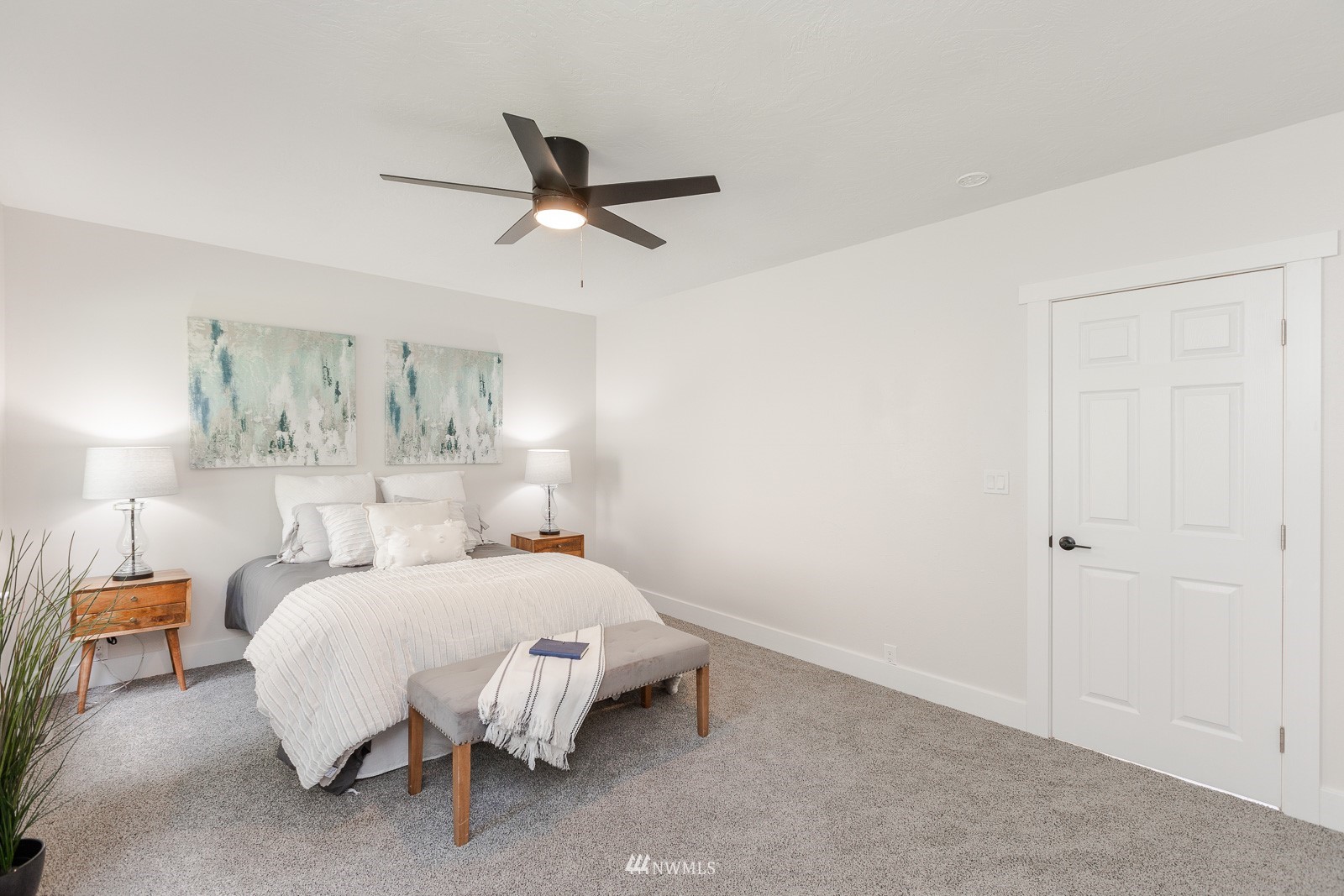 5555 Madrona Avenue NE