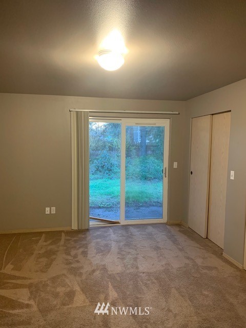 9031 Steilacoom Boulevard SE