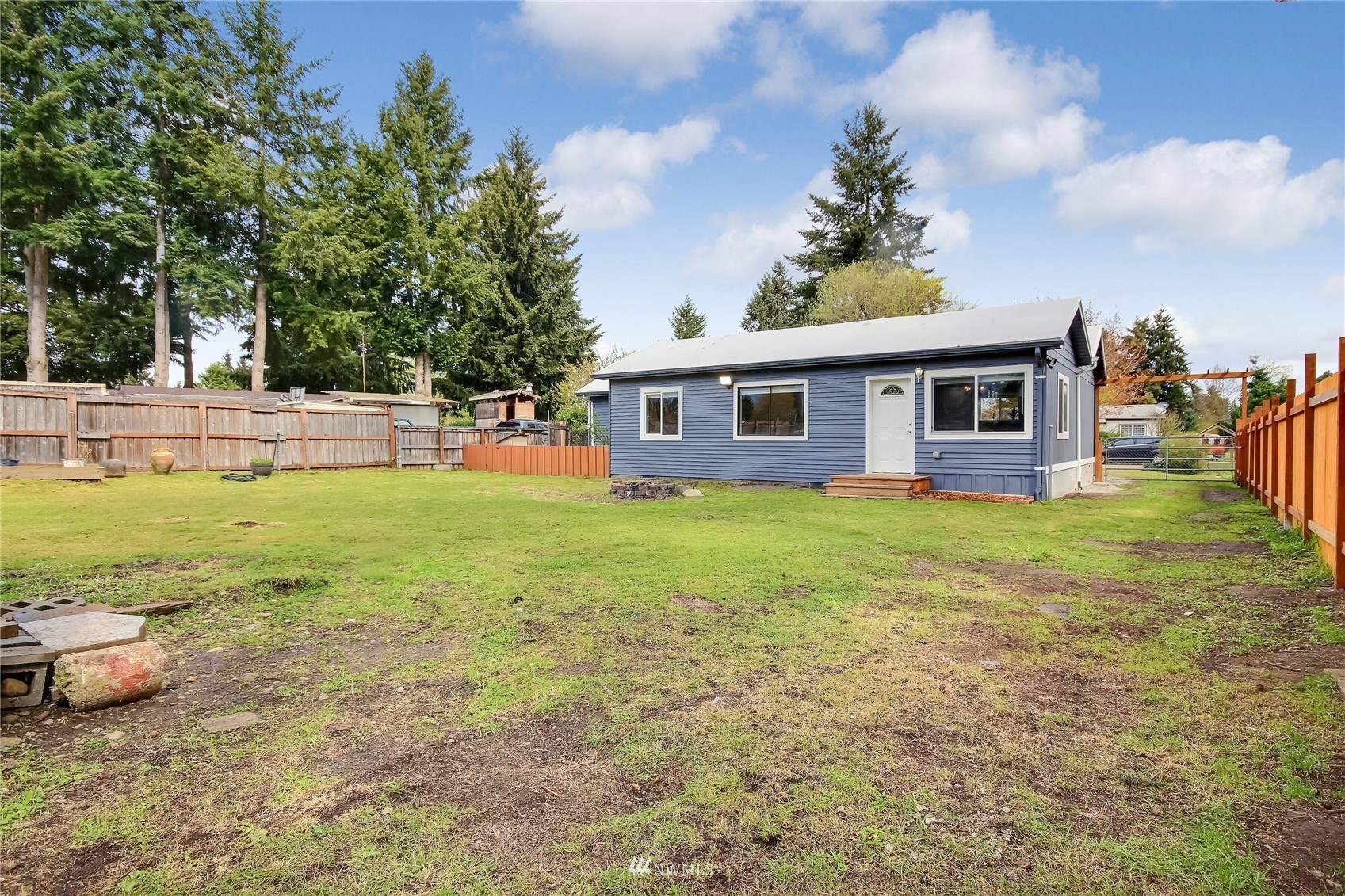8721 Whitewood Loop SE, -9743