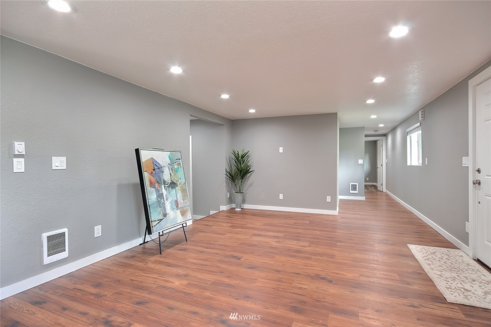 8721 Whitewood Loop SE, -9743