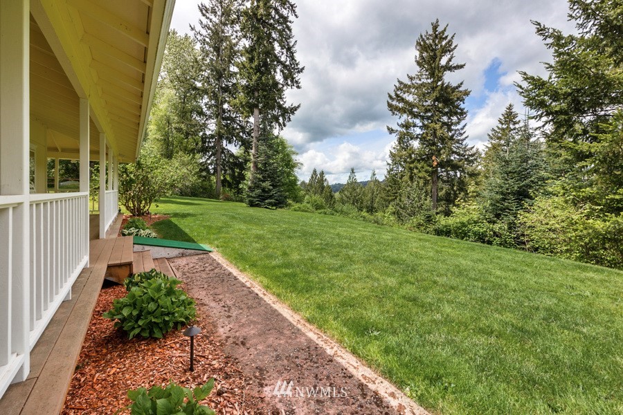 8735 153rd Avenue SE