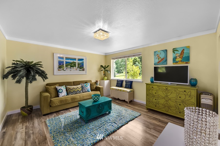 8735 153rd Avenue SE