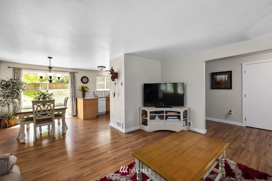 8735 153rd Avenue SE