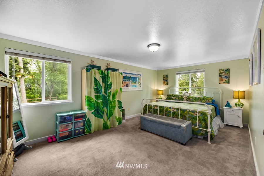 8735 153rd Avenue SE