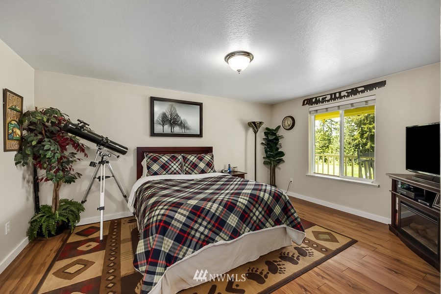 8735 153rd Avenue SE