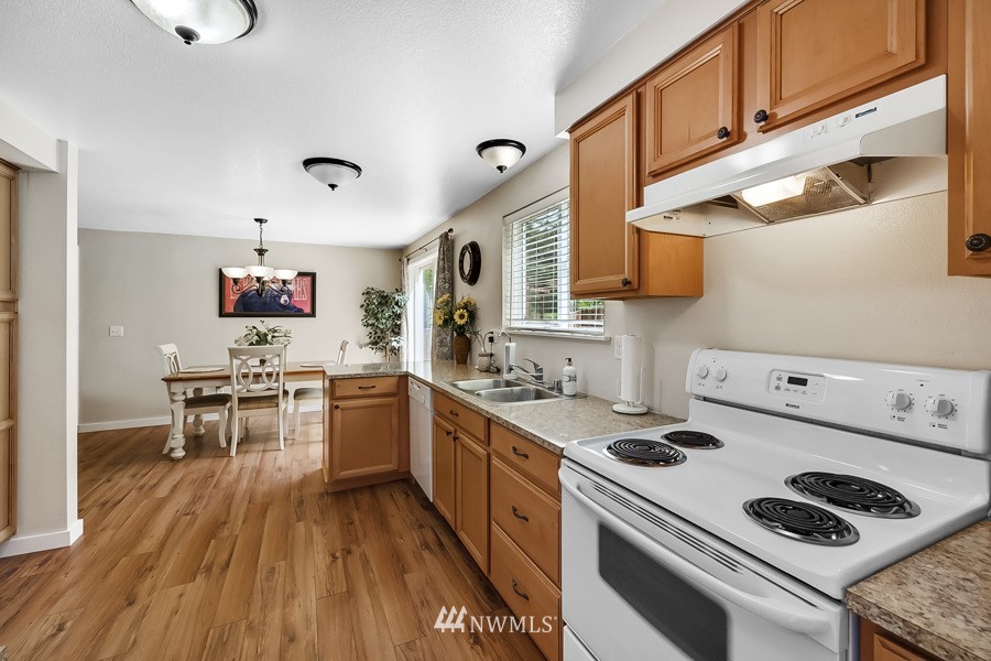 8735 153rd Avenue SE