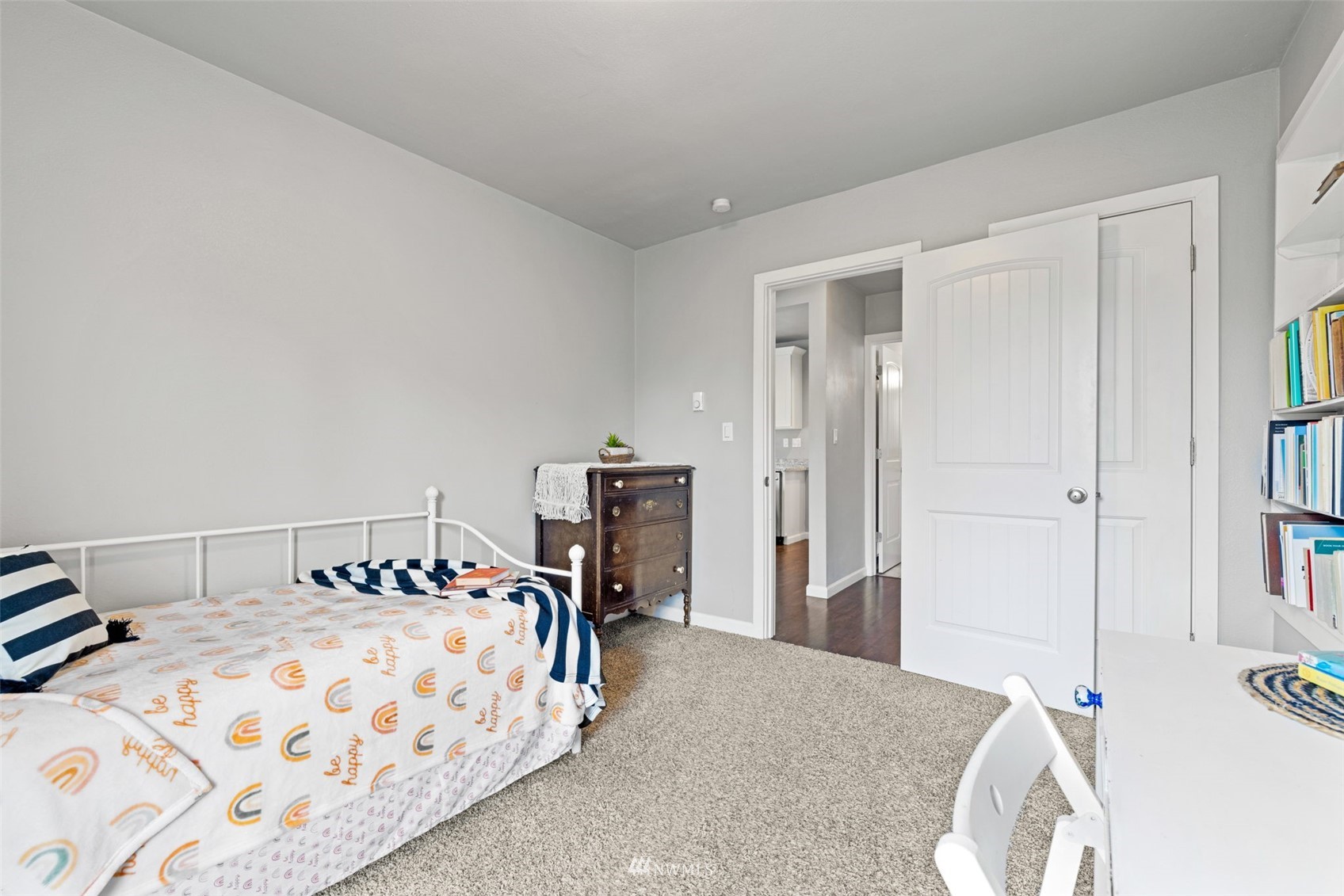 5152 S Sheridan Avenue